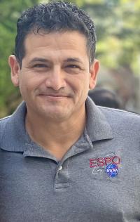 Jhony R. Zavaleta